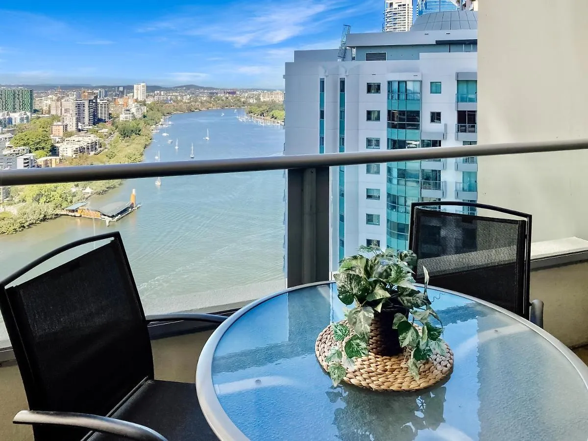 Amazing River View - 3 Bedroom Apartment - Brisbane Cbd - Netflix - Fast Wifi - Carpark 0*,